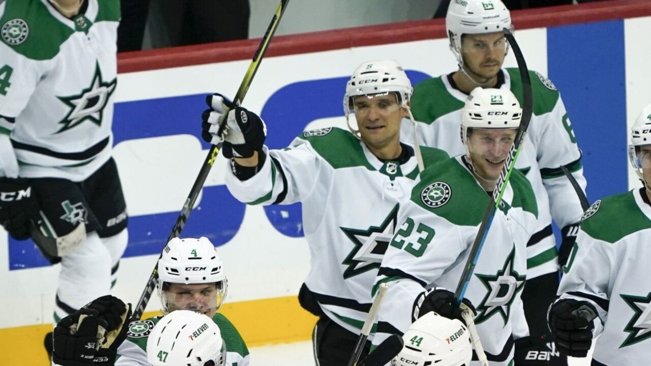 NHL: Sekera si po návrate do zostavy pripísal asistenciu, Dallas s prvým víťazstvom v riadnom hracom čase