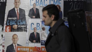 Dvoje voľby naraz. Bulhari smerujú urnám, volia si parlament aj prezidenta