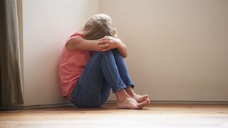 Zo znásilnenia detí lukratívny biznis. Pandémia poskytla pedofilom viac možností