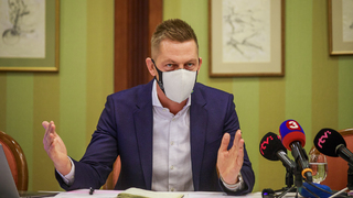 ROZHOVOR: Chaos v autobusoch okolo Bratislavy: To, čo sa tu deje, sme nezažili nikde, vraví šéf Arrivy