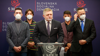 Fico chce, aby o prítomnosti amerických vojsk na Slovensku rozhodli Slováci v referende