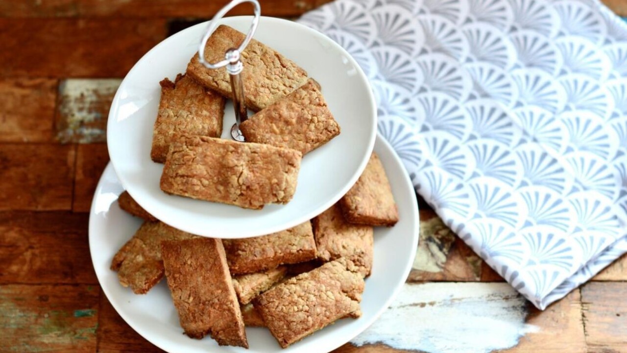 RECEPT: Parmezánové krekry