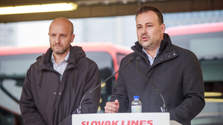 FOTO: Slovak Lines je pripravený pomôcť. Tvrdí, že prechod vodičov do Arrivy neblokuje