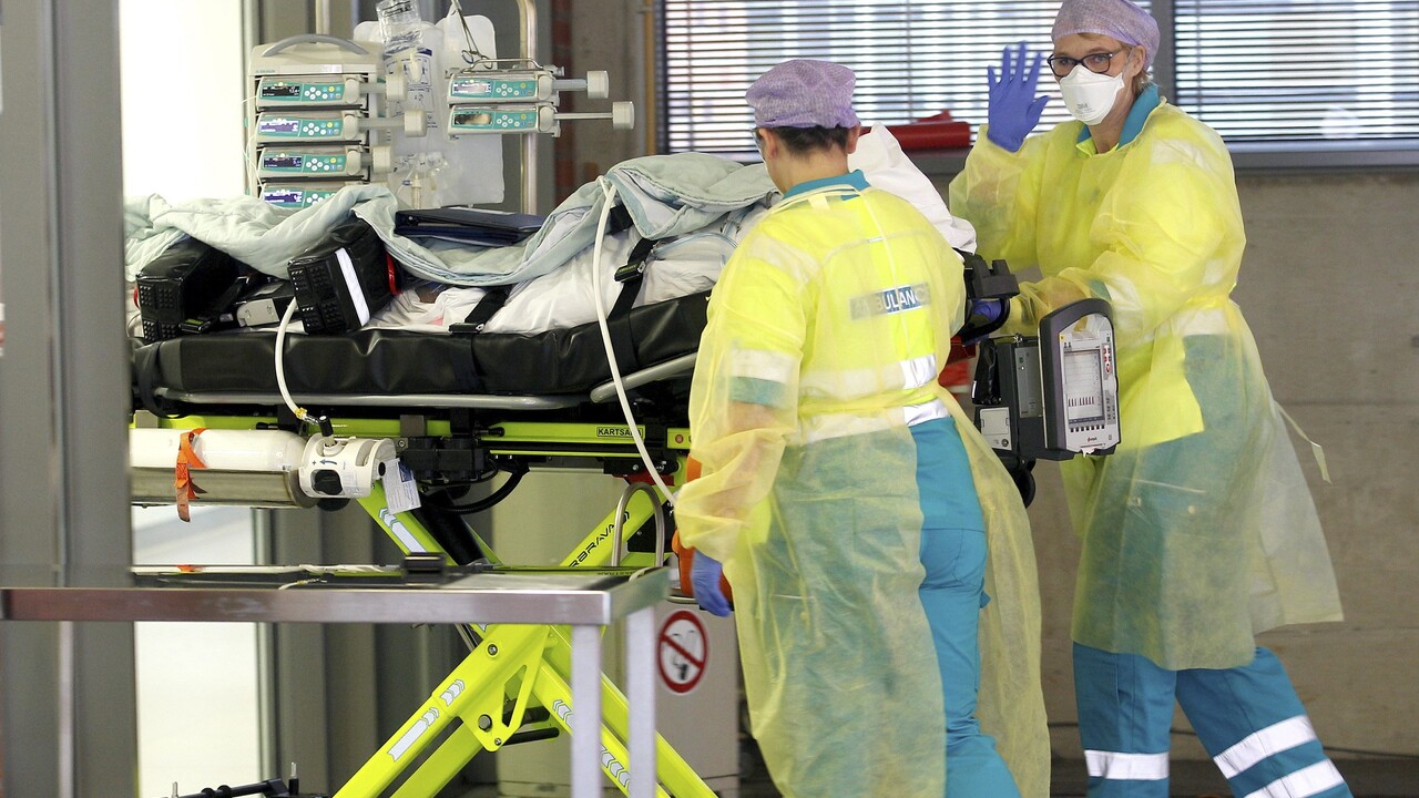Holandsko preváža covidových pacientov do Nemecka, chce uvoľniť tlak na nemocnice