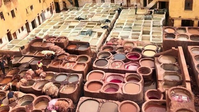 Garbiarne v meste Fez.