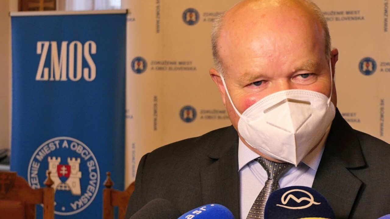 Združenie miest a obcí sa obracia na prezidentku aj generálneho prokurátora. Dôvodom je novela zákona o školách