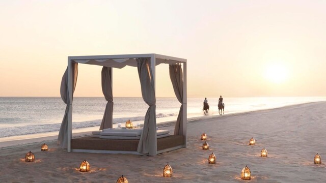 Dokonalá večera na pláži.