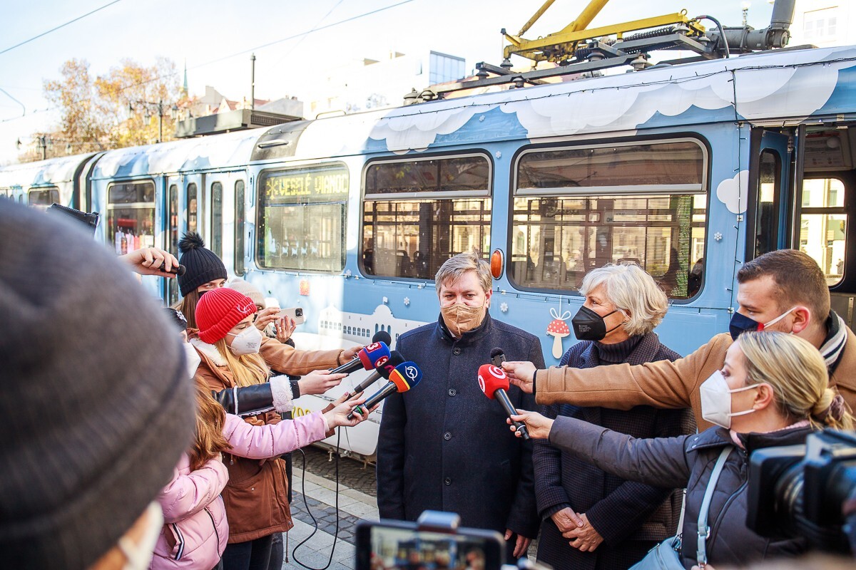 Vianočná električka v Bratislave