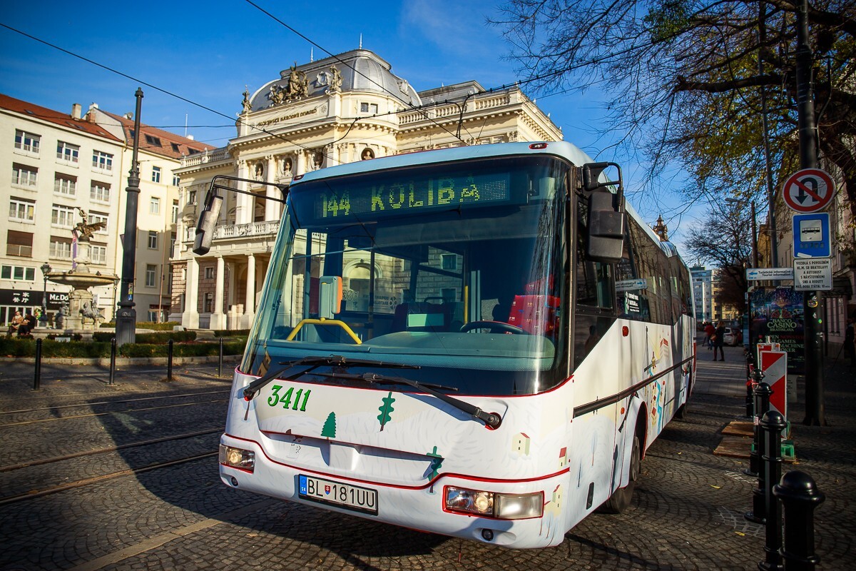 Vianočná električka v Bratislave