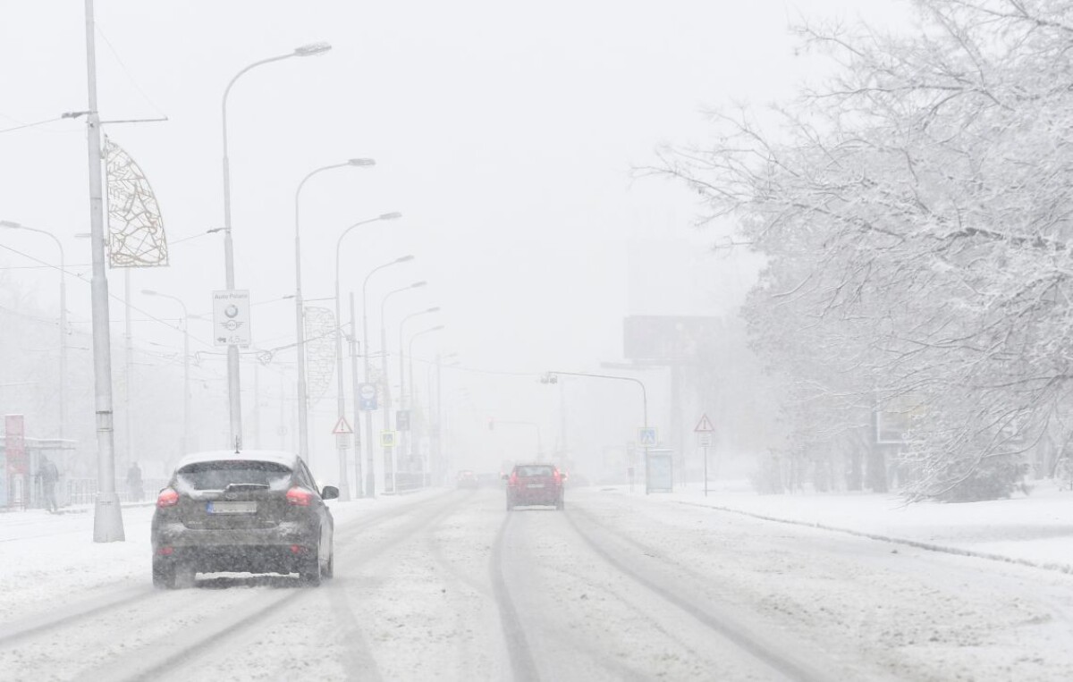 Aj takto vyzerali bratislavské cesty vo štvrtok ráno.