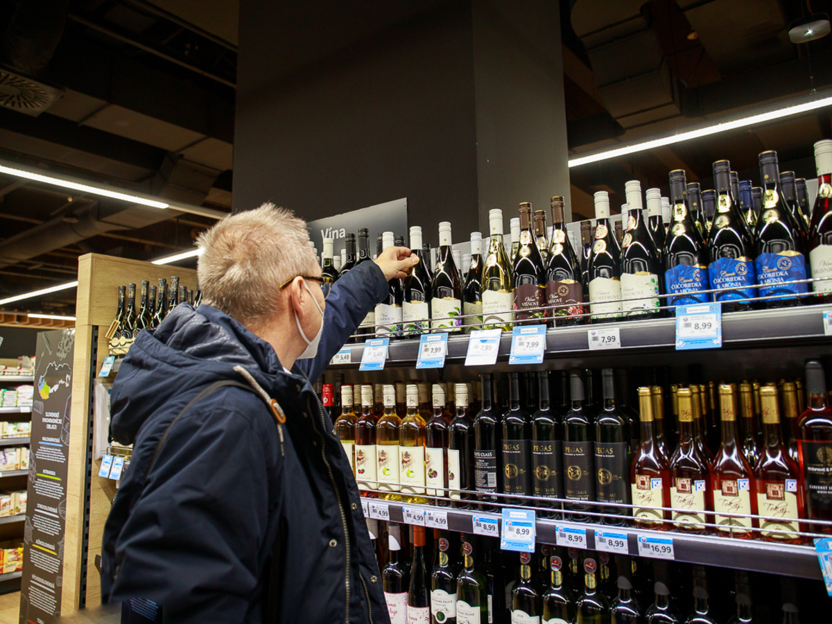 Nakupovanie potravín v obchode