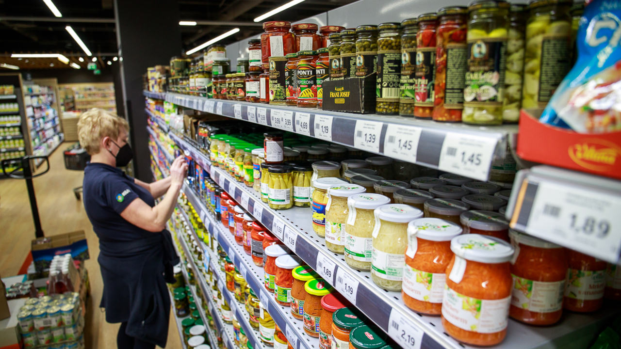 Nakupovanie potravín v obchode