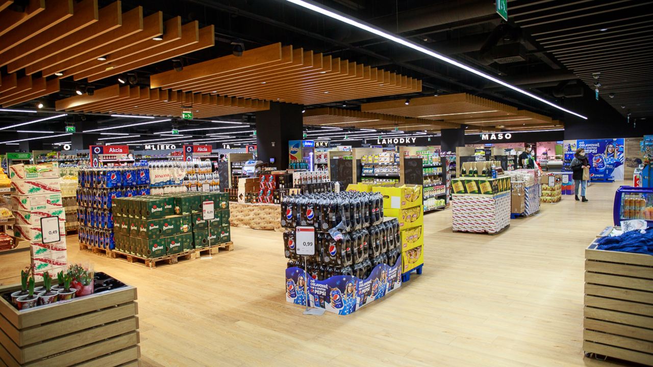 Nakupovanie potravín v obchode