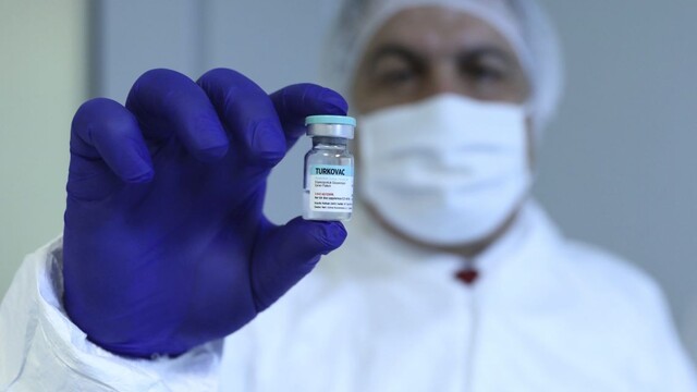 Turecko prišlo s vlastnou vakcínou proti covidu. Podľa tamojšieho ministra je veľmi úspešná