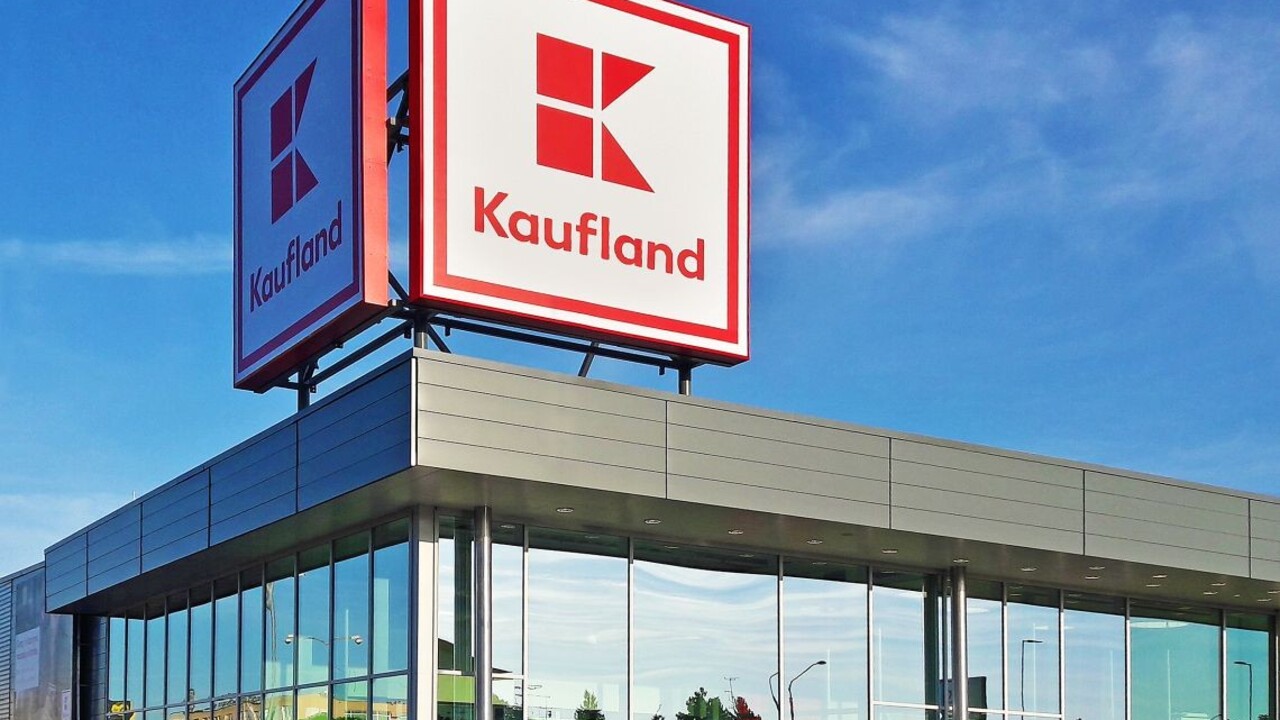Kaufland prijal záväzok, že od budúceho roka neumožní predaj živých kaprov