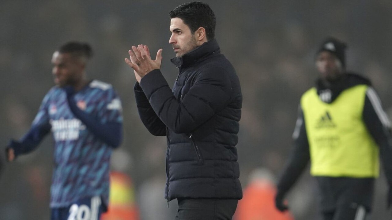 Tréner Arsenalu vynechá novoročné derby proti City, mal pozitívny test na koronavírus