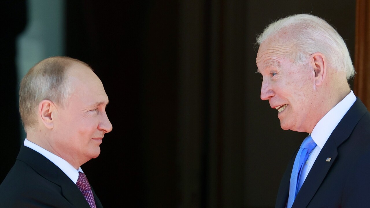 Biden a Putin absolvujú vo štvrtok telefonický rozhovor