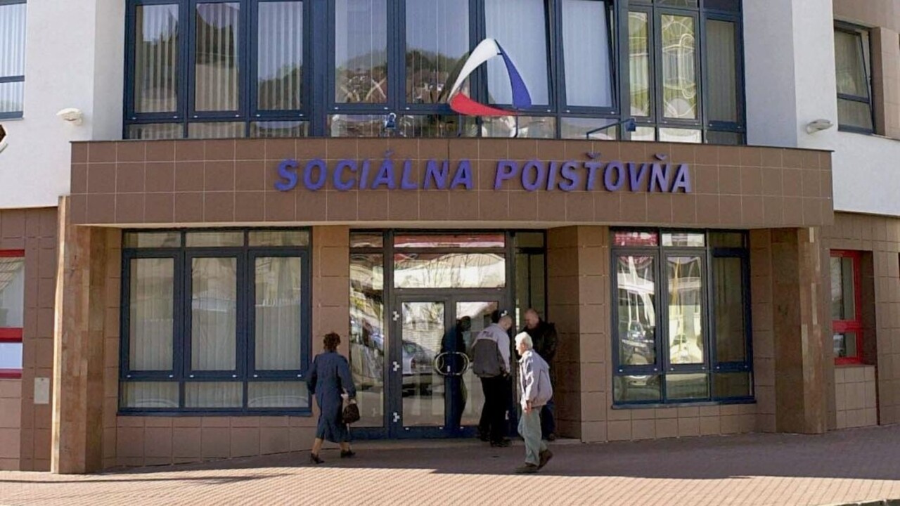 Sociálna poisťovňa sa v roku 2022 zameria na elektronickú PN a budúcich dôchodcov, tvrdí riaditeľ