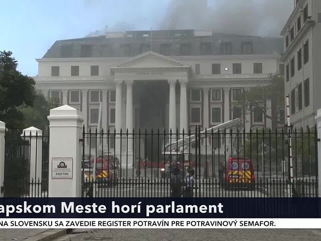 Požiar zachvátil sídlo parlamentu v Kapskom Meste