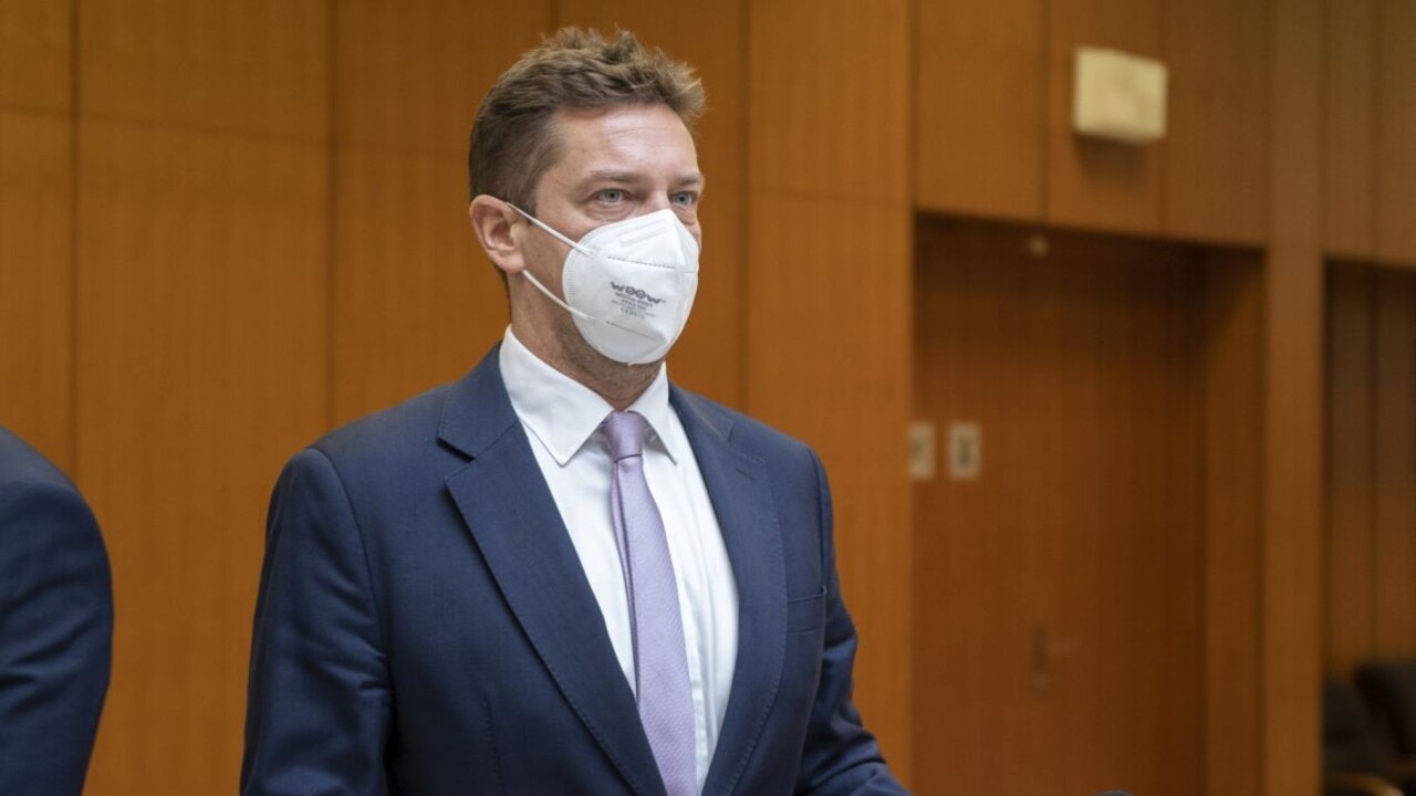 Pre motoristov sa v roku 2021 zmenilo veľa. Rozbehli sa veľkoplošné opravy ciest, tvrdí Doležal