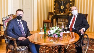 Česká vláda je kompletná. Zeman vymenoval ministra poľnohospodárstva Nekulu