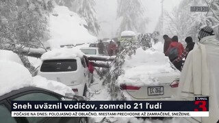 Silné sneženie v Pakistane si vyžiadalo niekoľko obetí. Pomôcť musela aj armáda