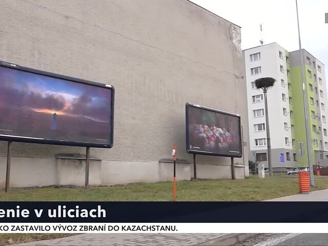 Bardejov prezentuje umenie. V uliciach mesta ľudia obdivujú diela rôznych umelcov