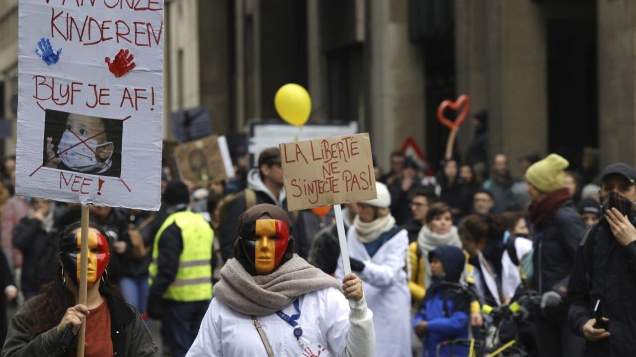 Belgicko: V Bruseli protestovalo 5000 ľudí, k násilnostiam tentokrát nedošlo