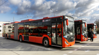 Bratislavčania môžu využívať nové autobusy. Pýšia sa USB nabíjaním a automatickým počítaním cestujúcich