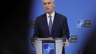 Ukrajina má sama rozhodnúť o vstupe do NATO. Rusko nemá právo veta, tvrdí Stoltenberg