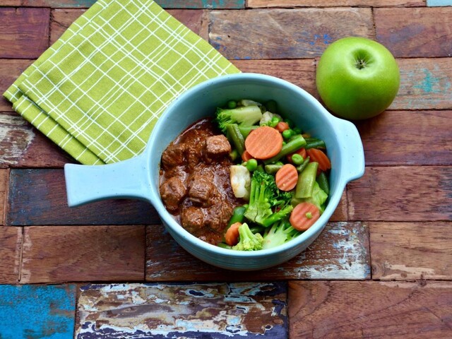 RECEPT: Hovädzie mäso s dusenou zeleninou
