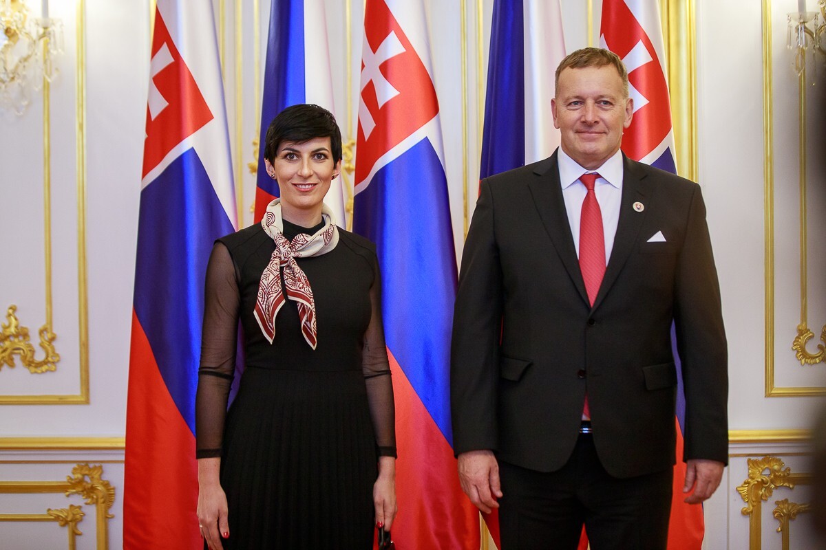 Predsedníčka českej poslaneckej snemovne Markéta Pekarová Adamová rokuje s Kollárom