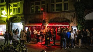 Dánsko otvára napriek rekordným číslam nakazených. Dôvodom je miernejší omikron