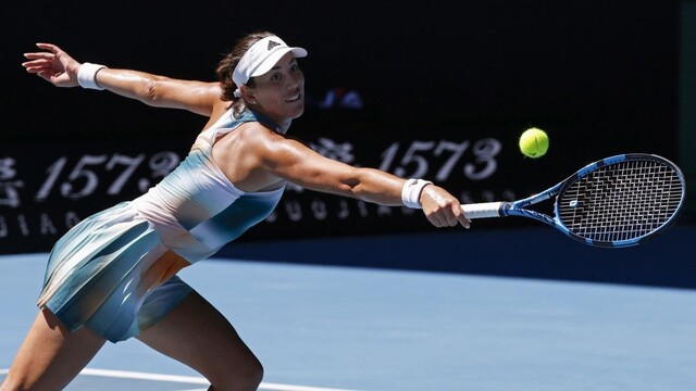 Španielka Muguruzová na Australian Open skončila, na kurte sa potrápila aj Sobolenková