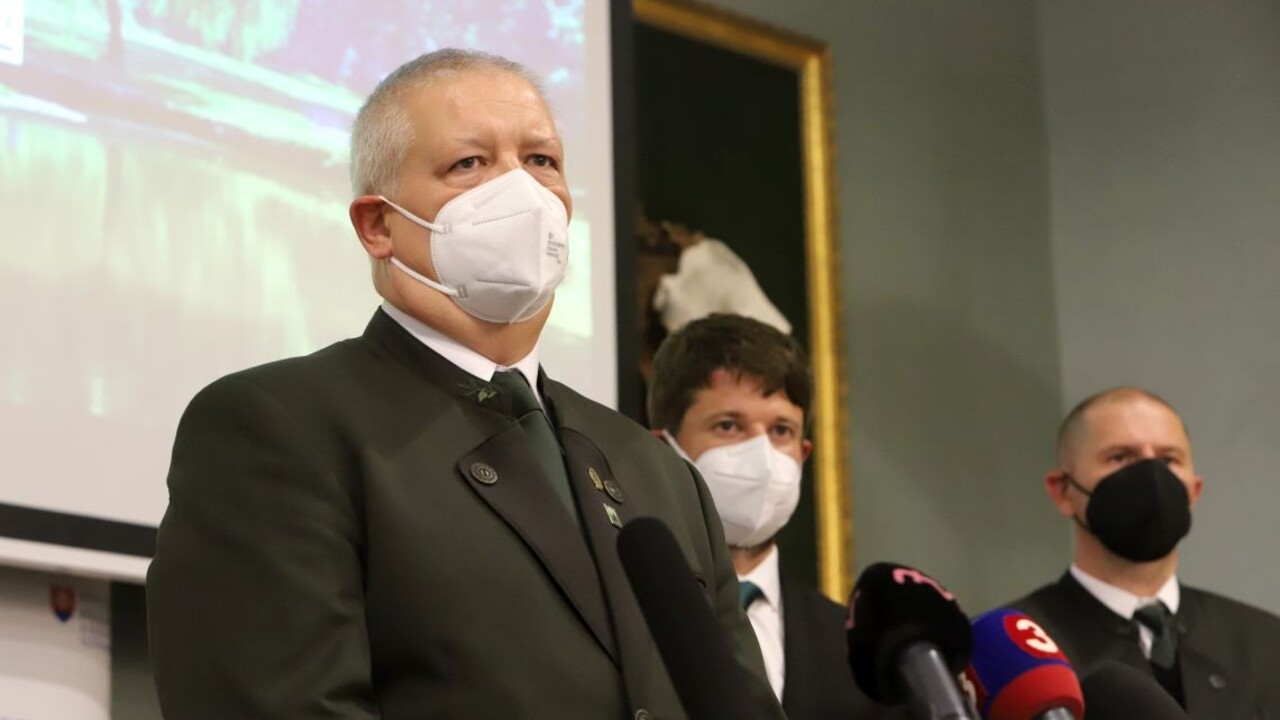 BRIEF: Šéf Lesov SR Tibor Kőszeghy ponúkol odstúpenie zo svojej funkcie