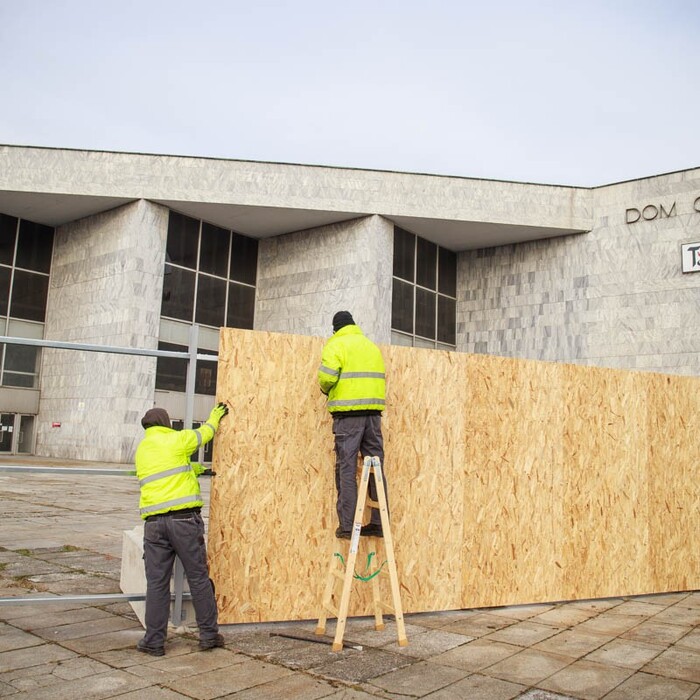 FOTO: Zbohom, Istropolis. Trnavské mýto zmení tvár, na ikonickej stavbe už začali s prácami