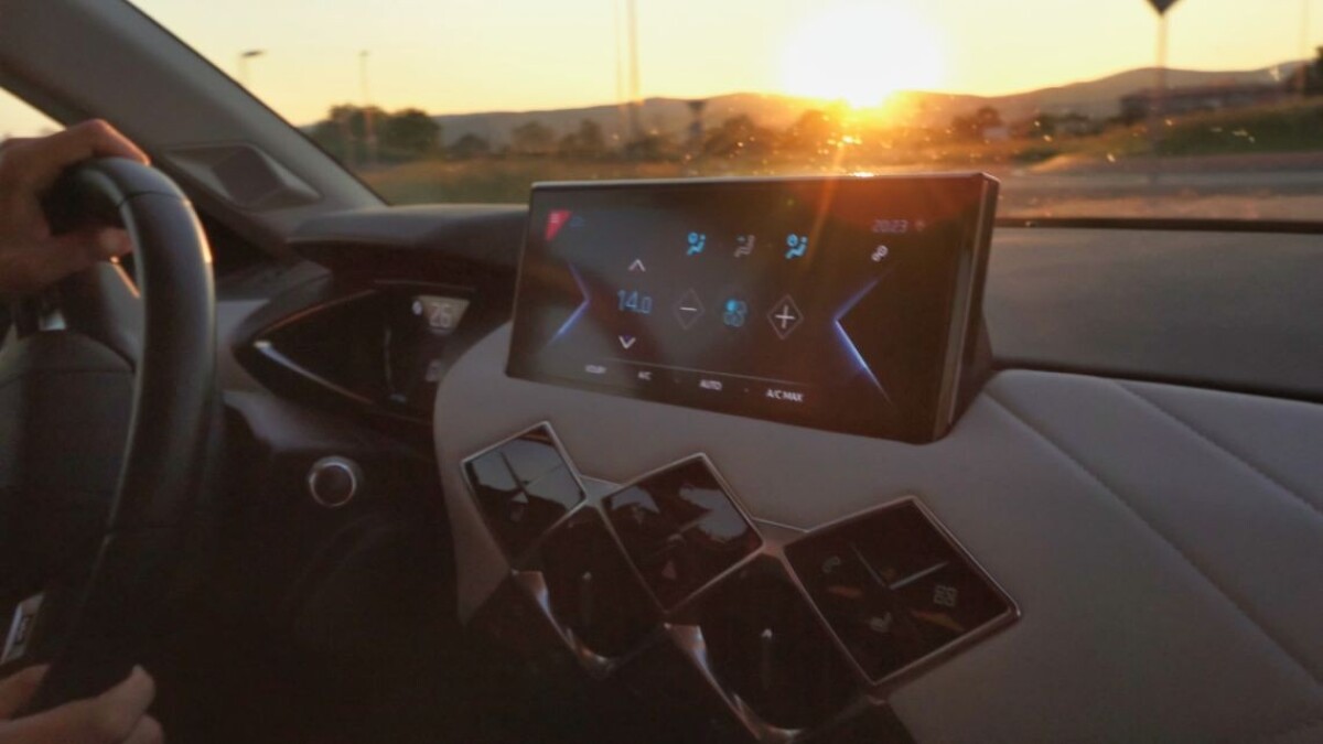 DS3 Crossback E-Tense