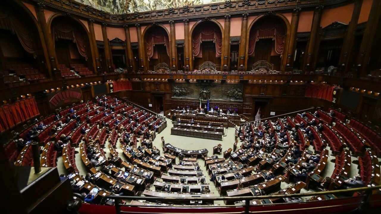 Taliansko: Zákonodarcovia začnú voliť nového prezidenta