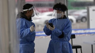 Omikron začal prevládať už aj v Kórei. Krajina zaznamenala rekordný počet nakazených