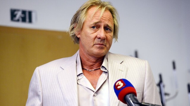 Kmotrík: Plán predať televíziu sa rodil niekoľko rokov