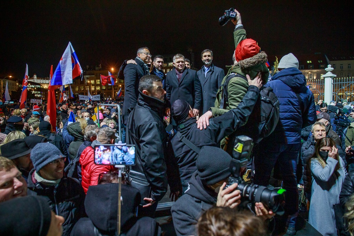 Protest proti obrannej dohode s USA