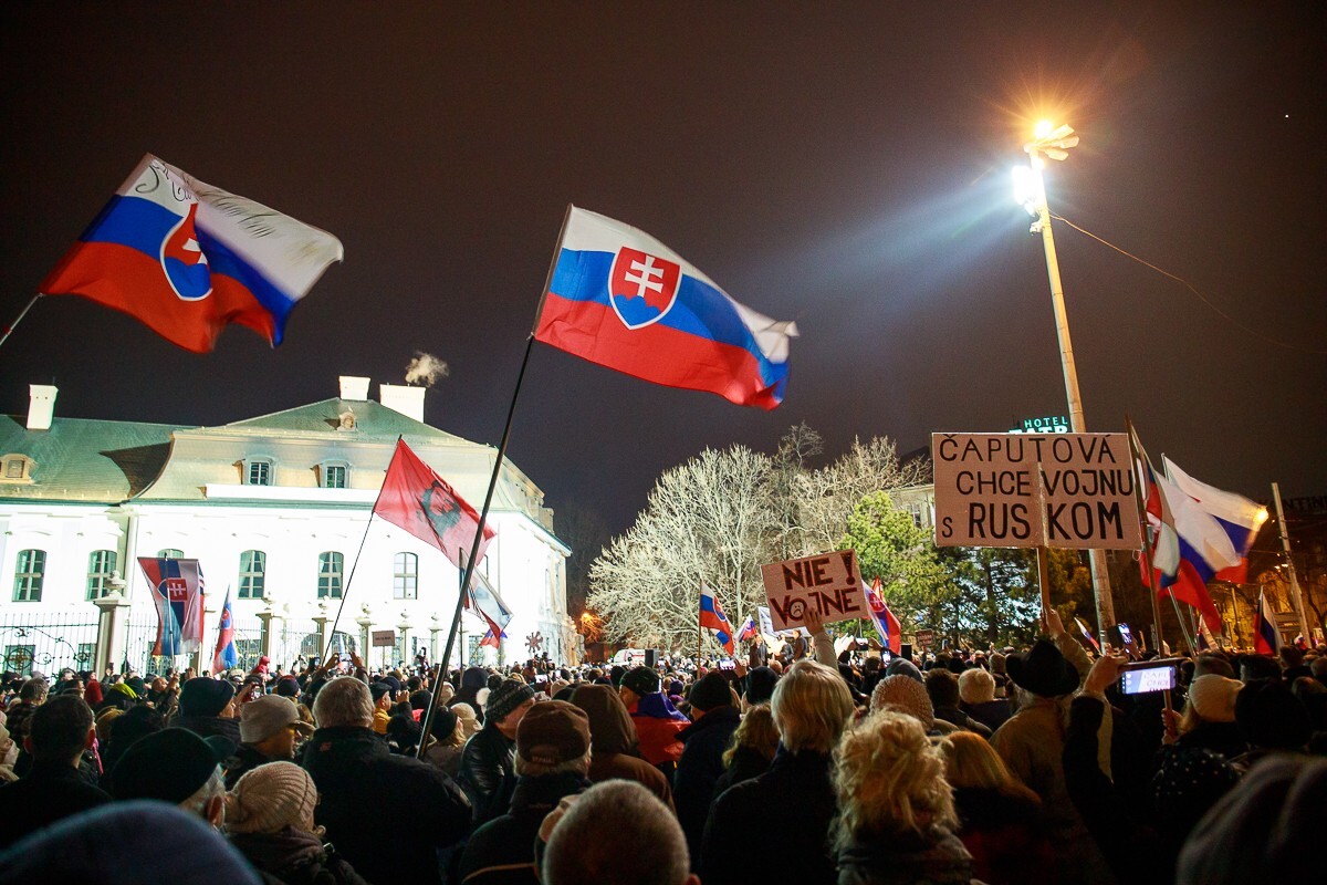 Protest proti obrannej dohode s USA