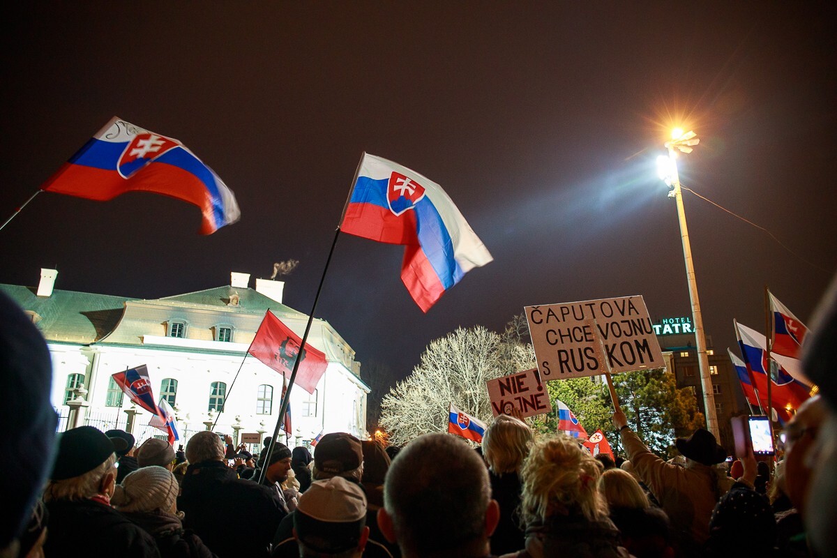 Protest proti obrannej dohode s USA