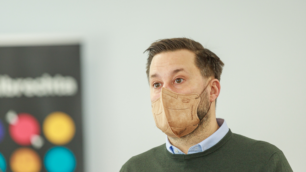 Brífing primátora Bratislavy Matúša Valla - obnova budov