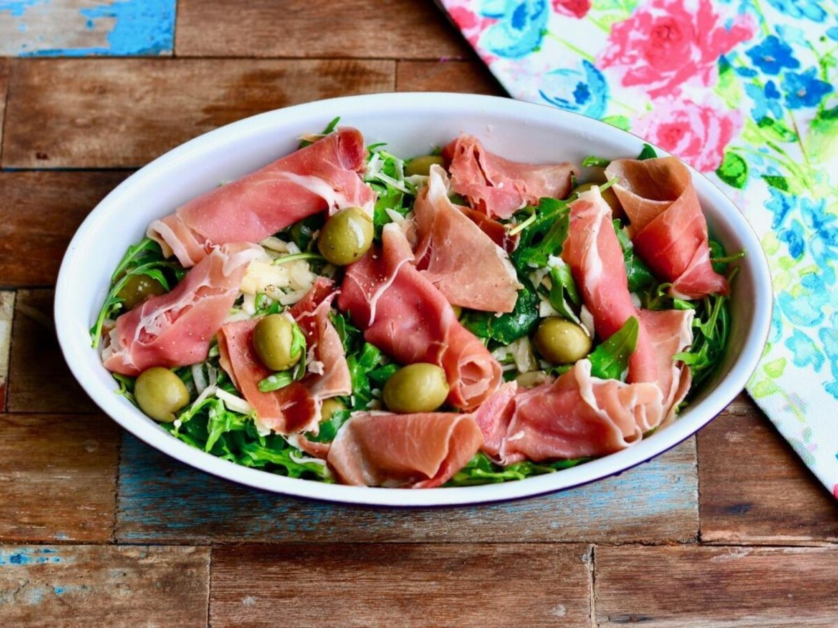 RECEPT: Taliansky šalát s prosciuttom