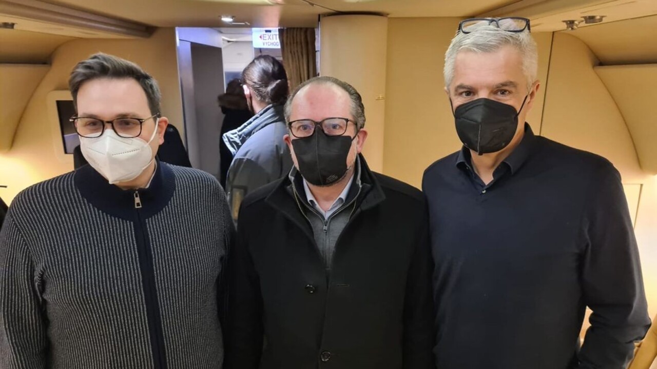 Korčok bol na východnej Ukrajine, odovzdal 50-tisícový šek na zdravotníctvo