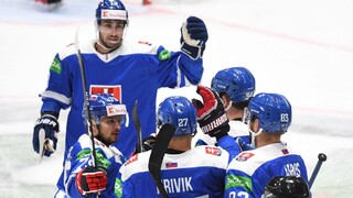 Naši hokejisti trénovali v kompletnej zostave, k tímu sa pridal Cehlárik