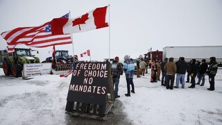 Spojené štáty vyzvali Kanadu, aby voči blokádam na hraniciach použila federálne sily