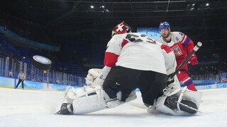 Českí hokejisti dosiahli svoje prvé víťazstvo na olympiáde. Švajčiarov porazili po samostatných nájazdoch