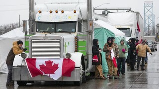 Do protestov v Kanade zasiahol sudca. Rozhodol o ukončení päťdňovej blokády